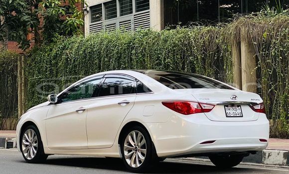 Buy Used 2021 Hyundai Sonata in Bagerhat, Khulna Buy Used 2021 Hyundai Sonata in Bagerhat, Khulna