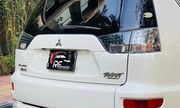 Buy Used 2021 Mitsubishi outlandar in Bajitpur, Kishorganj Buy Used 2021 Mitsubishi outlandar in Bajitpur, Kishorganj