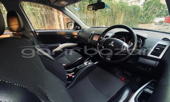 Buy Used 2021 Mitsubishi outlandar in Bajitpur, Kishorganj Buy Used 2021 Mitsubishi outlandar in Bajitpur, Kishorganj