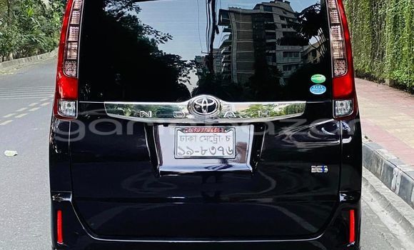 Buy Used 2020 Toyota Noah in Bajitpur, Kishorganj Buy Used 2020 Toyota Noah in Bajitpur, Kishorganj