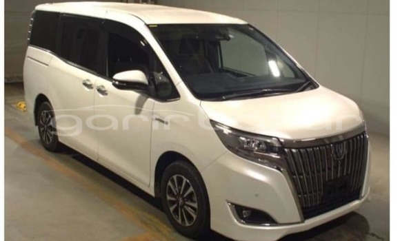 Buy Used 2020 Toyota Esquire in Alamdanga, Chuadanga Buy Used 2020 Toyota Esquire in Alamdanga, Chuadanga