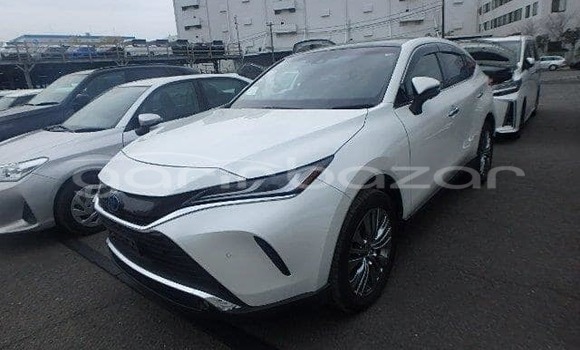 Buy Used 2022 Toyota Harrier in Badarganj, Rangpur Buy Used 2022 Toyota Harrier in Badarganj, Rangpur