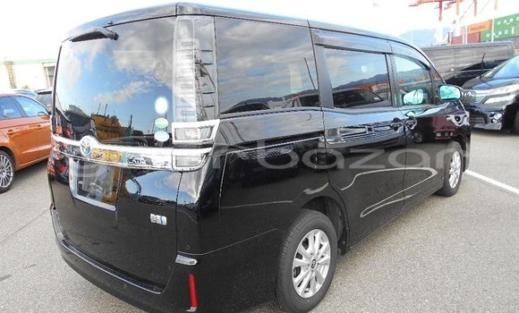 Buy Used 2021 Toyota Voxy in Bajitpur, Kishorganj Buy Used 2021 Toyota Voxy in Bajitpur, Kishorganj