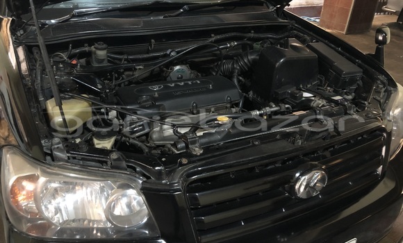 Buy Used 2005 Toyota Kluger in Chittagong, Chittagong Buy Used 2005 Toyota Kluger in Chittagong, Chittagong