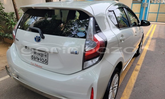 কেনা ব্যবহৃত Toyota Aqua White গাড়ী মধ্যে বদরগঞ্জ মধ্যে Rangpur কেনা ব্যবহৃত Toyota Aqua White গাড়ী মধ্যে বদরগঞ্জ মধ্যে Rangpur