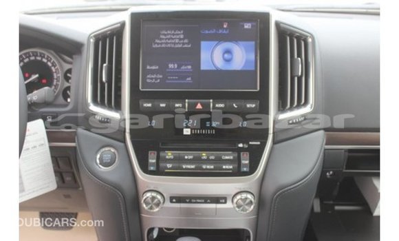 Buy Import 2019 Toyota Land Cruiser in Import - Dubai, Bandarban Buy Import 2019 Toyota Land Cruiser in Import - Dubai, Bandarban