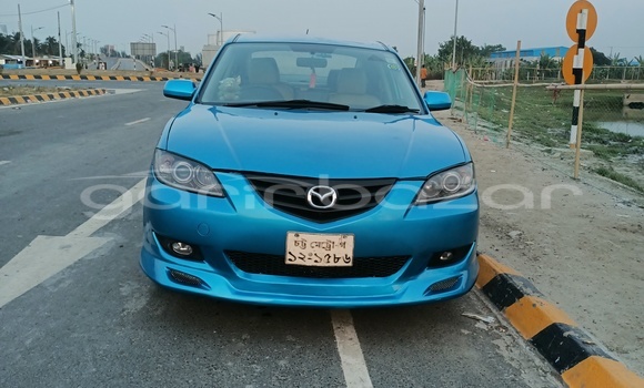 Buy Used 2004 Mazda Axela in Chattagam, Chattagam Buy Used 2004 Mazda Axela in Chattagam, Chattagam