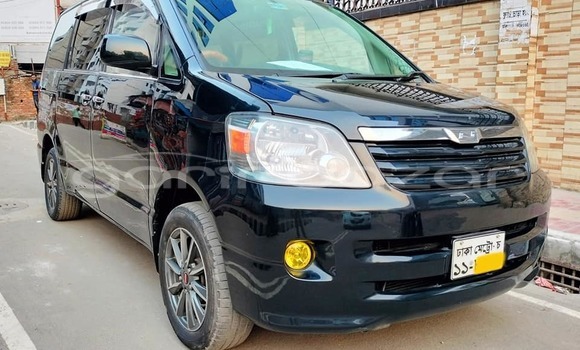 Buy Used 2020 Toyota Noah in Badarganj, Rangpur Buy Used 2020 Toyota Noah in Badarganj, Rangpur