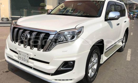 Buy Used 2020 Toyota land cruiser-prado in Badarganj, Rangpur Buy Used 2020 Toyota land cruiser-prado in Badarganj, Rangpur