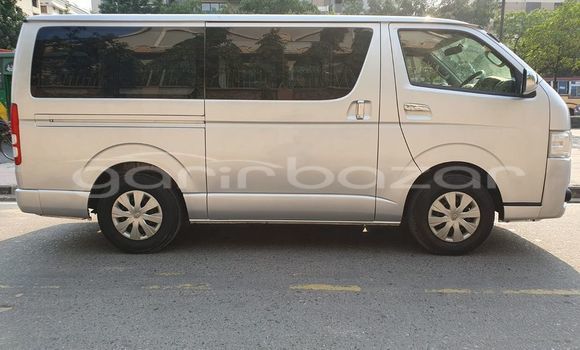Buy Used 2020 Toyota Hiace in Bagerhat, Khulna Buy Used 2020 Toyota Hiace in Bagerhat, Khulna