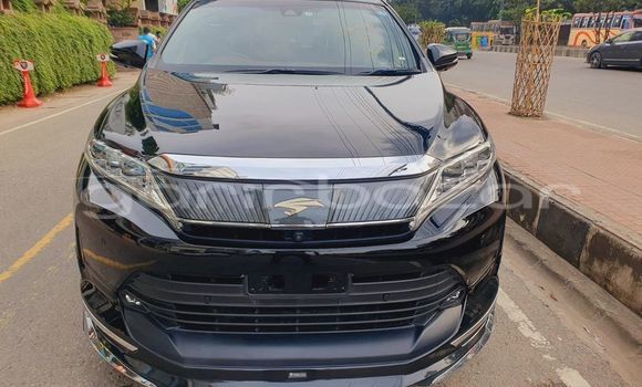 Buy Used 2022 Toyota Harrier in Badarganj, Rangpur Buy Used 2022 Toyota Harrier in Badarganj, Rangpur