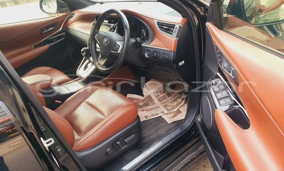 Buy Used 2022 Toyota Harrier in Badarganj, Rangpur Buy Used 2022 Toyota Harrier in Badarganj, Rangpur