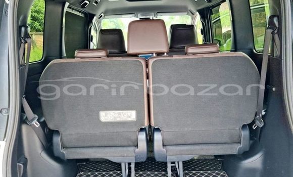 Buy Used 2021 Toyota Esquire in Bagerhat, Khulna Buy Used 2021 Toyota Esquire in Bagerhat, Khulna