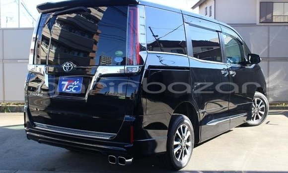 Buy Used 2021 Toyota Noah in Badarganj, Rangpur Buy Used 2021 Toyota Noah in Badarganj, Rangpur