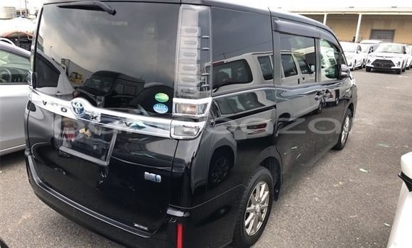 Buy Used 2021 Toyota Voxy in Badarganj, Rangpur Buy Used 2021 Toyota Voxy in Badarganj, Rangpur