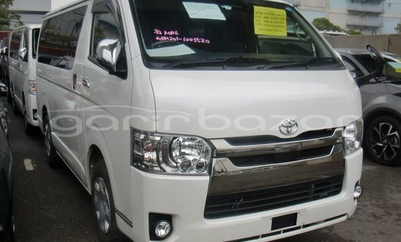 Buy Used 2022 Toyota Hiace in Badarganj, Rangpur Buy Used 2022 Toyota Hiace in Badarganj, Rangpur