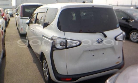 Buy Used 2021 Toyota sienta in Alamdanga, Chuadanga Buy Used 2021 Toyota sienta in Alamdanga, Chuadanga