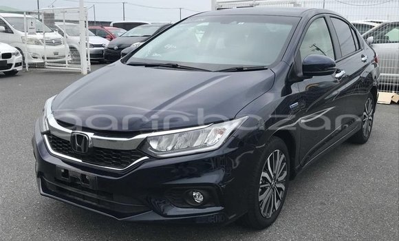 Buy Used 2020 Honda Grace in Alamdanga, Chuadanga Buy Used 2020 Honda Grace in Alamdanga, Chuadanga
