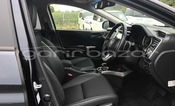 Buy Used 2020 Honda Grace in Alamdanga, Chuadanga Buy Used 2020 Honda Grace in Alamdanga, Chuadanga