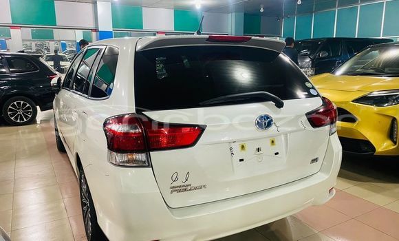 Buy Used 2021 Toyota axio fielder in Badarganj, Rangpur Buy Used 2021 Toyota axio fielder in Badarganj, Rangpur