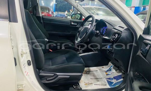 Buy Used 2021 Toyota axio fielder in Badarganj, Rangpur Buy Used 2021 Toyota axio fielder in Badarganj, Rangpur