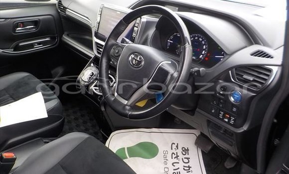 Buy Used 2021 Toyota Esquire in Badarganj, Rangpur Buy Used 2021 Toyota Esquire in Badarganj, Rangpur