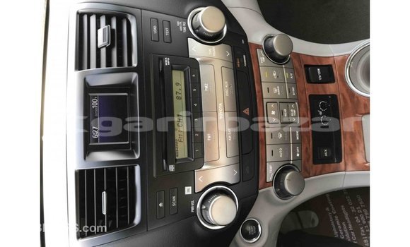 Buy Import 2008 Toyota Highlander in Import - Dubai, Bandarban Buy Import 2008 Toyota Highlander in Import - Dubai, Bandarban