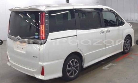 কেনা ব্যবহৃত Toyota Noah White গাড়ী মধ্যে বাগেরহাট মধ্যে Khulna কেনা ব্যবহৃত Toyota Noah White গাড়ী মধ্যে বাগেরহাট মধ্যে Khulna