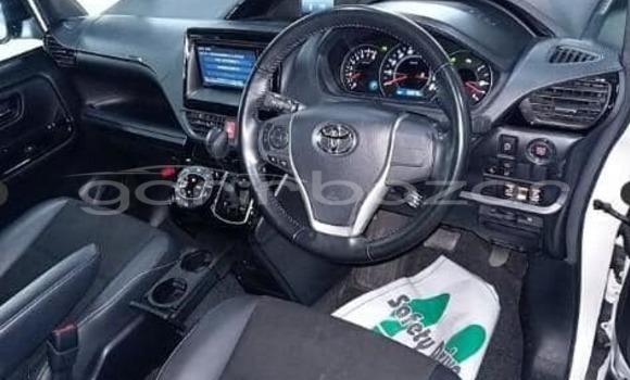 কেনা ব্যবহৃত Toyota Noah White গাড়ী মধ্যে বাগেরহাট মধ্যে Khulna কেনা ব্যবহৃত Toyota Noah White গাড়ী মধ্যে বাগেরহাট মধ্যে Khulna