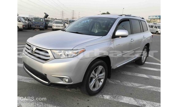 Buy Import 2013 Toyota Highlander in Import - Dubai, Bandarban Buy Import 2013 Toyota Highlander in Import - Dubai, Bandarban