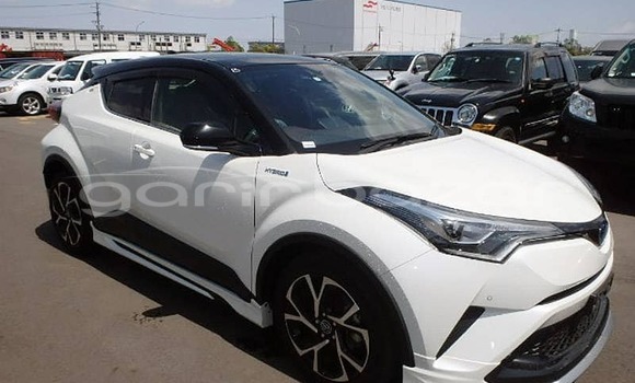 কেনা ব্যবহৃত Toyota CH-R White গাড়ী মধ্যে বদরগঞ্জ মধ্যে Rangpur কেনা ব্যবহৃত Toyota CH-R White গাড়ী মধ্যে বদরগঞ্জ মধ্যে Rangpur