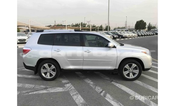 Buy Import 2013 Toyota Highlander in Import - Dubai, Bandarban Buy Import 2013 Toyota Highlander in Import - Dubai, Bandarban