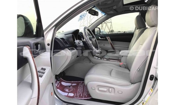 Buy Import 2013 Toyota Highlander in Import - Dubai, Bandarban Buy Import 2013 Toyota Highlander in Import - Dubai, Bandarban