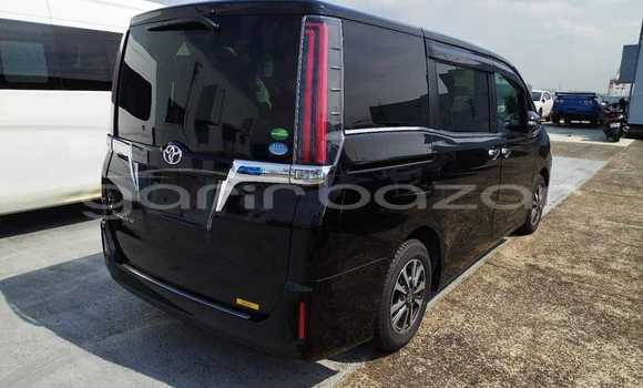 Buy Used 2021 Toyota Esquire in Badarganj, Rangpur Buy Used 2021 Toyota Esquire in Badarganj, Rangpur