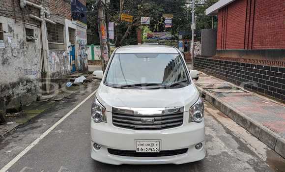 Buy Used 2020 Toyota Noah in Badarganj, Rangpur Buy Used 2020 Toyota Noah in Badarganj, Rangpur