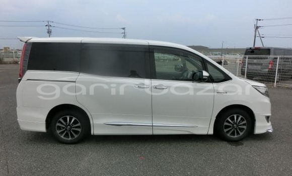 কেনা ব্যবহৃত Toyota Esquire White গাড়ী মধ্যে আলমডাঙ্গা মধ্যে Chuadanga কেনা ব্যবহৃত Toyota Esquire White গাড়ী মধ্যে আলমডাঙ্গা মধ্যে Chuadanga