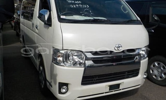 Buy Used 2021 Toyota Hiace in Bagerhat, Khulna Buy Used 2021 Toyota Hiace in Bagerhat, Khulna