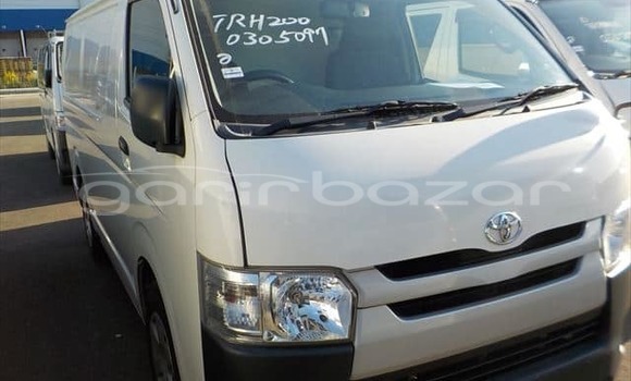 Buy Used 2021 Toyota Hiace in Bagerhat, Khulna Buy Used 2021 Toyota Hiace in Bagerhat, Khulna