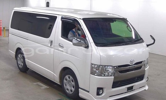 Buy Used 2021 Toyota Hiace in Badarganj, Rangpur Buy Used 2021 Toyota Hiace in Badarganj, Rangpur