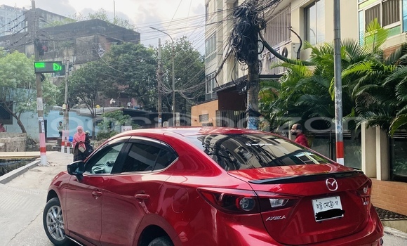 Buy Used 2015 Mazda Axela in Chattagam, Chattagam Buy Used 2015 Mazda Axela in Chattagam, Chattagam