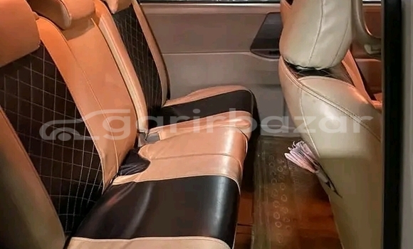 Buy Used Toyota Noah in Bajitpur, Kishorganj Buy Used Toyota Noah in Bajitpur, Kishorganj