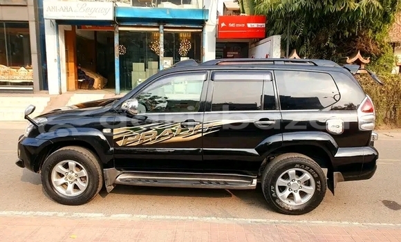 Buy Used Toyota Prado in Bajitpur, Kishorganj Buy Used Toyota Prado in Bajitpur, Kishorganj