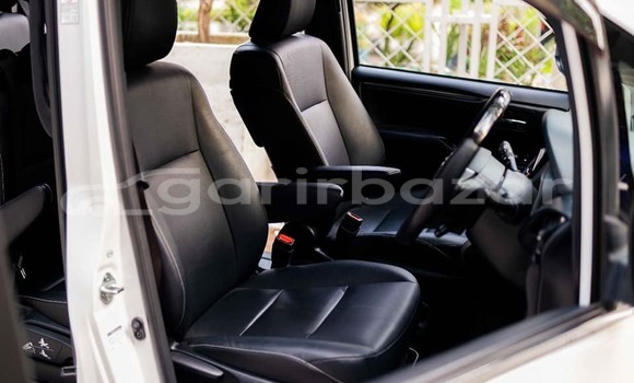 কেনা ব্যবহৃত Toyota Esquire White গাড়ী মধ্যে বদরগঞ্জ মধ্যে Rangpur কেনা ব্যবহৃত Toyota Esquire White গাড়ী মধ্যে বদরগঞ্জ মধ্যে Rangpur