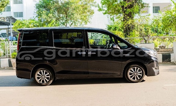 কেনা ব্যবহৃত Toyota Esquire Black গাড়ী মধ্যে আলমডাঙ্গা মধ্যে Chuadanga কেনা ব্যবহৃত Toyota Esquire Black গাড়ী মধ্যে আলমডাঙ্গা মধ্যে Chuadanga