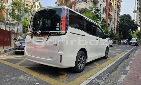 Buy Import 2019 Toyota Esquire gi premium in Dhaka, Dhaka Buy Import 2019 Toyota Esquire gi premium in Dhaka, Dhaka