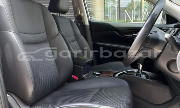 Buy Import 2018 Nissan X-Trail in Dhaka, Dhaka Buy Import 2018 Nissan X-Trail in Dhaka, Dhaka