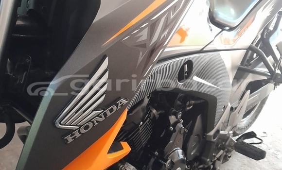 Buy Used 2022 Honda CB in Satkhira, Satkhira Buy Used 2022 Honda CB in Satkhira, Satkhira