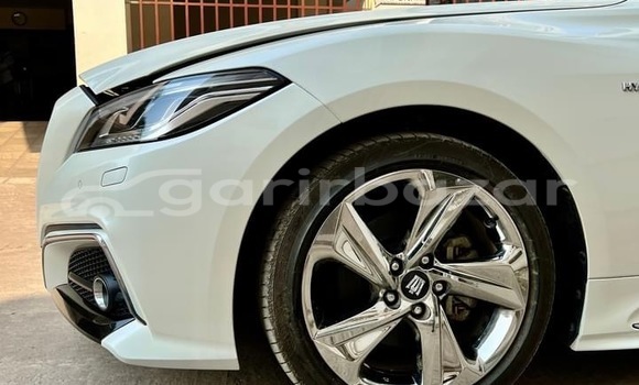 Buy New 2018 Toyota Crown RS Advance in Dhaka, Dhaka Buy New 2018 Toyota Crown RS Advance in Dhaka, Dhaka