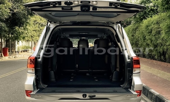 Buy Used 2019 Toyota Land Cruiser in Dhaka, Dhaka Buy Used 2019 Toyota Land Cruiser in Dhaka, Dhaka