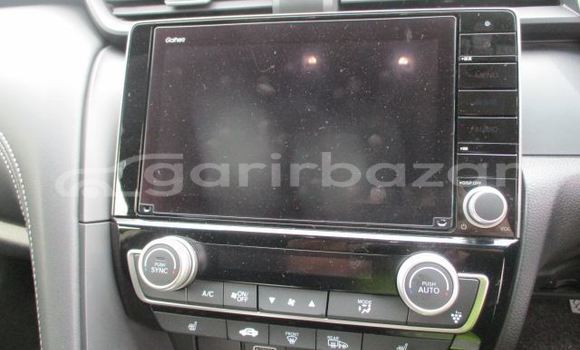 Buy Import 2020 Honda Insight in Dhaka, Dhaka Buy Import 2020 Honda Insight in Dhaka, Dhaka